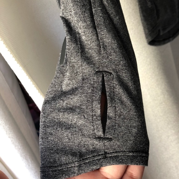 NWOT Adidas Running 3/4 Zip Up Pullover Grey - Picture 5 of 5